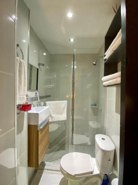 Apartaestudio El Lugar Ideal Cra. 62 #74-143. バランキージャ エクステリア 写真